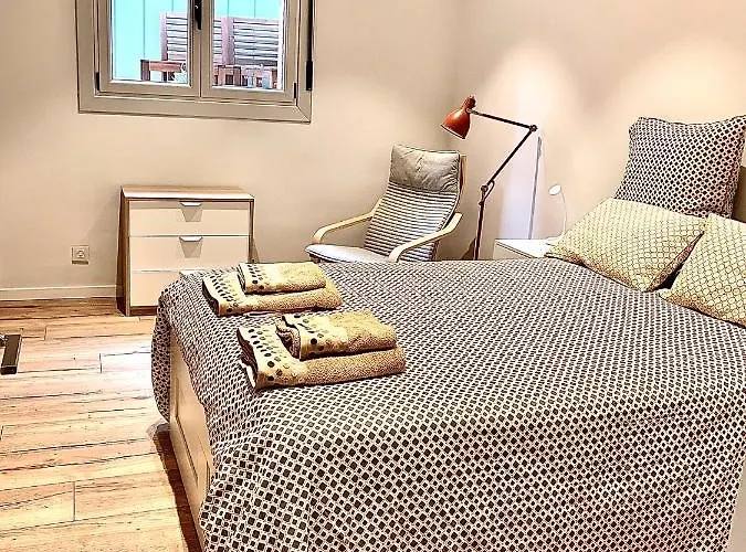 Fresh !! Vivienda & Terraza Lägenhet *